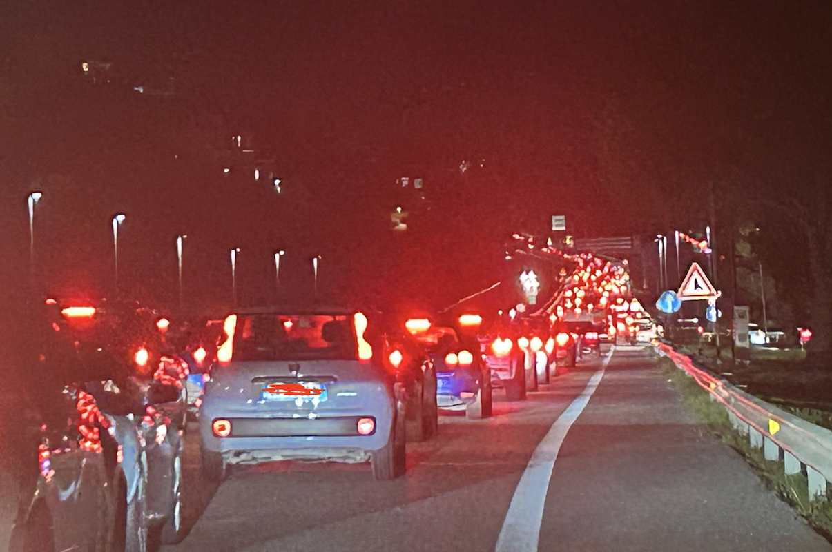 Inferno sull’A19, tre ore per fare 10 chilometri: si dimettono i sub commissari e l’Anas corre ai ripari