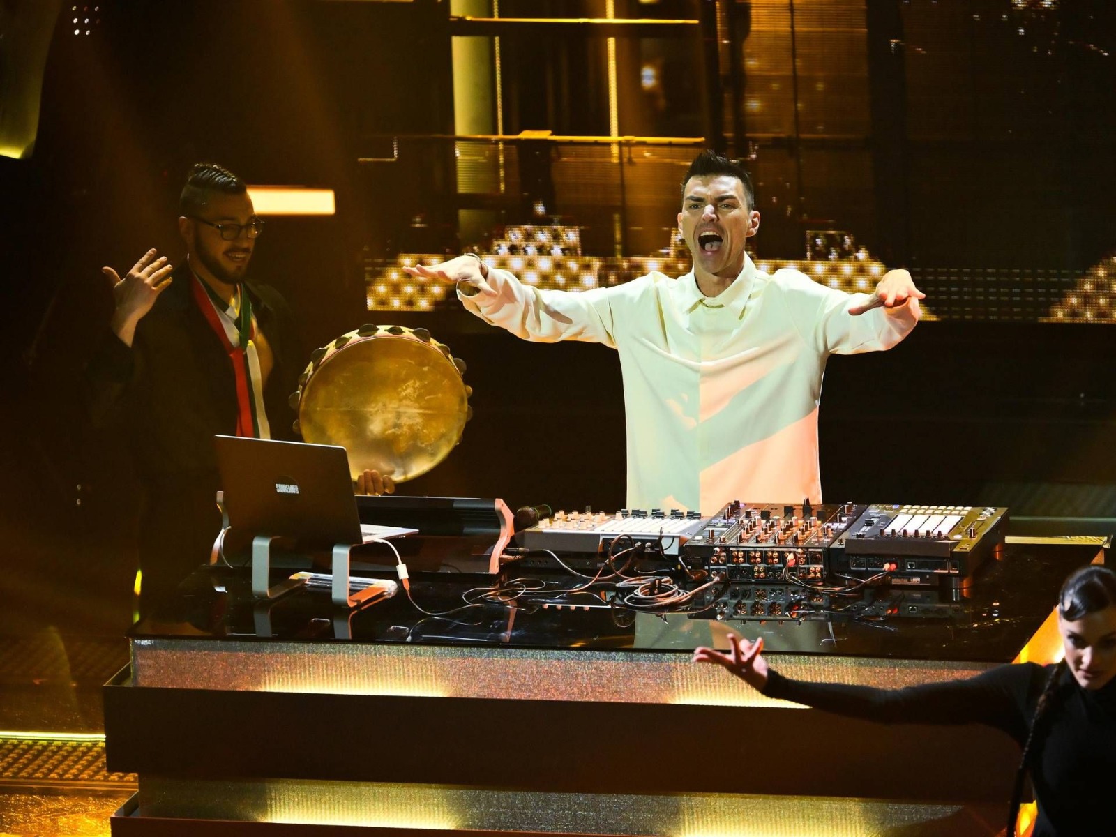 “Tutta l’Italia”, il jingle ufficiale di Sanremo 2025 targato Gabry Ponte: ecco chi è il dj