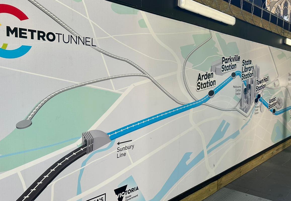 VIDEO |  A Melbourne 5 stazioni della metro aprono con un anno di anticipo: che differenza con la vecchia Sicilia…