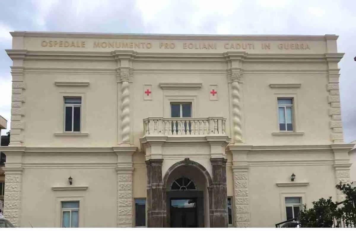 Sanità: Eolie snobbate e residenti esasperati