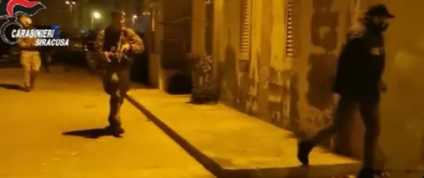 Paura a Siracusa, sparatoria a Mazzarrona: c’è un ferito