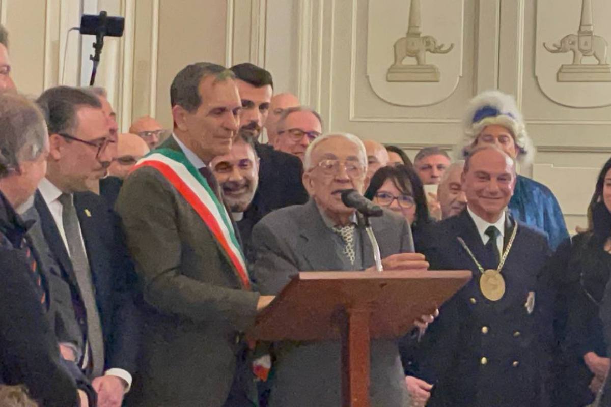 VIDEO | “Candelora d’Oro 2025” assegnata a Tuccio Musumeci: “Questo premio è dedicato ai catanesi”