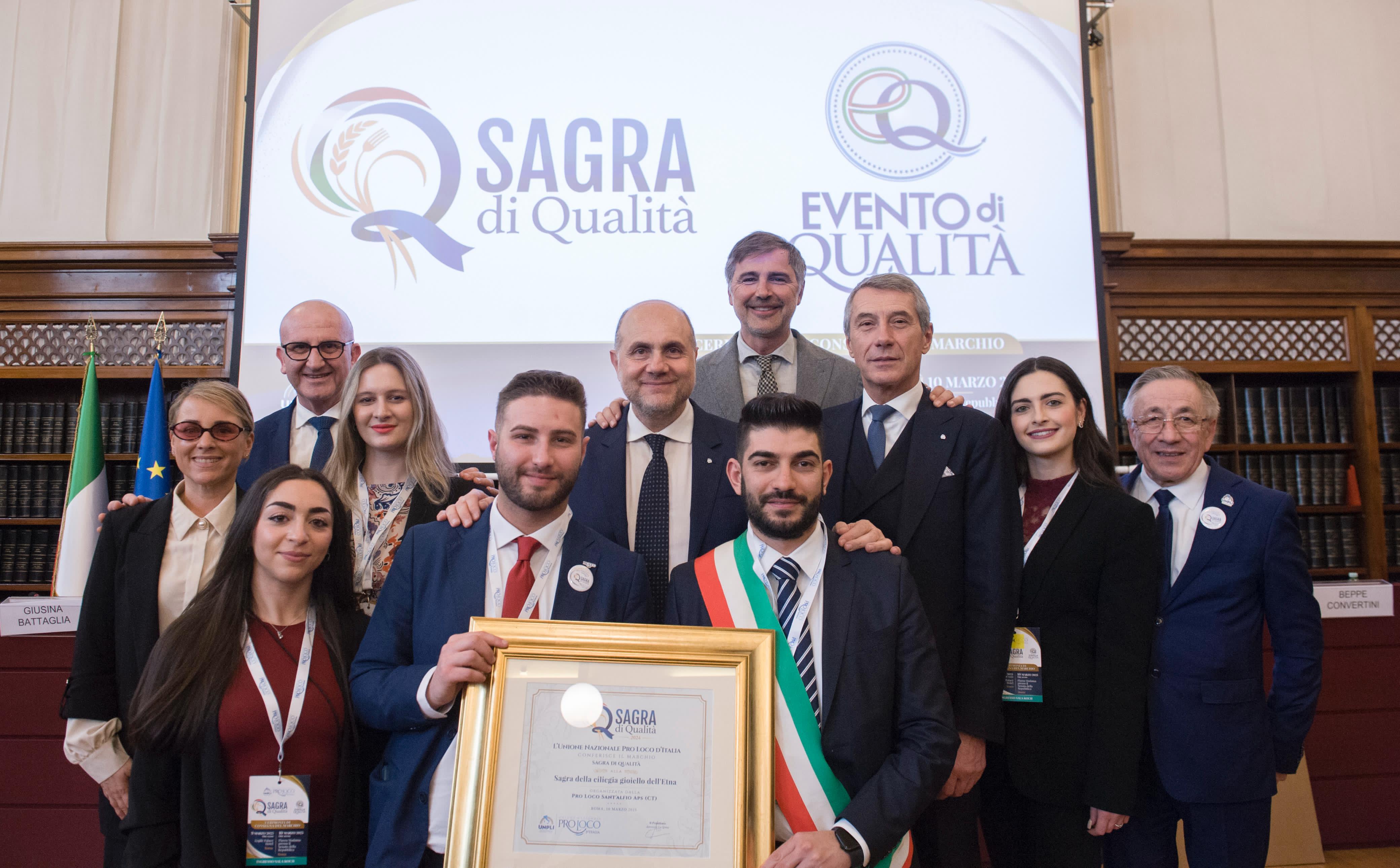 LA SAGRA DELLA CILIEGIA DELL’ETNA DI SANT’ALFIO PREMIATA CON IL MARCHIO “SAGRA DI QUALITÀ”