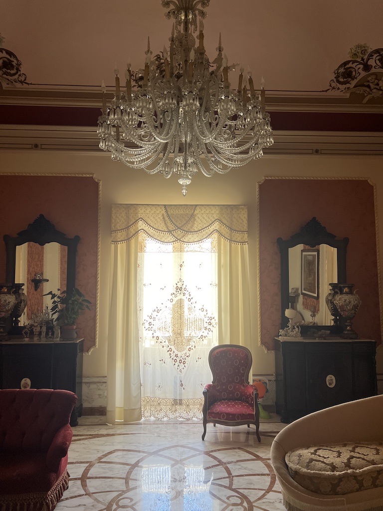 Riposto, il 22 e 23 marzo Palazzo Calì apre le porte per le Giornate Fai di Primavera. Sabato visite con interprete Lis