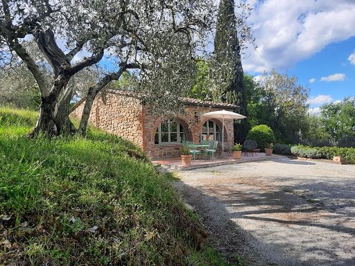 Airbnb: per Ponte di Pasqua italiani scelgono turismo lento