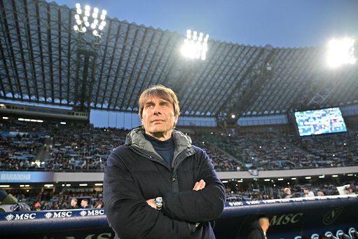 Calcio, Conte: “Non servono parole, ma fatti”