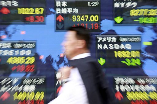 Borse Asia in calo, Tokyo -0,80%, possibile assestamento Wall Street