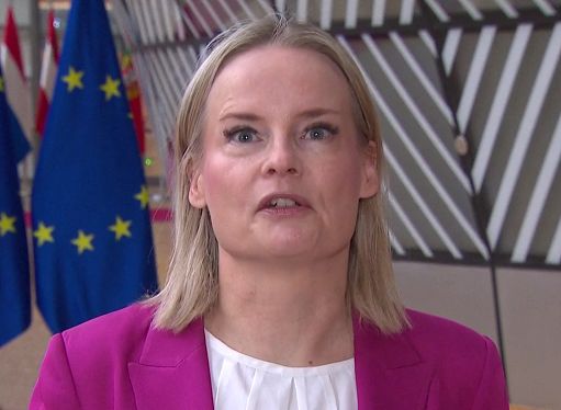 Ucraina, la finlandese Purra: “Confiscare gli asset della Russia”