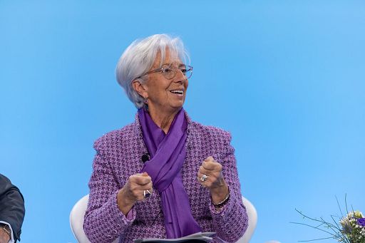 Bce, Lagarde: “Impegno assoluto sull’obiettivo di inflazione”