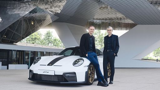 Porsche: risultato operativo 2024 -22,6% conferma esuberi e dividendo