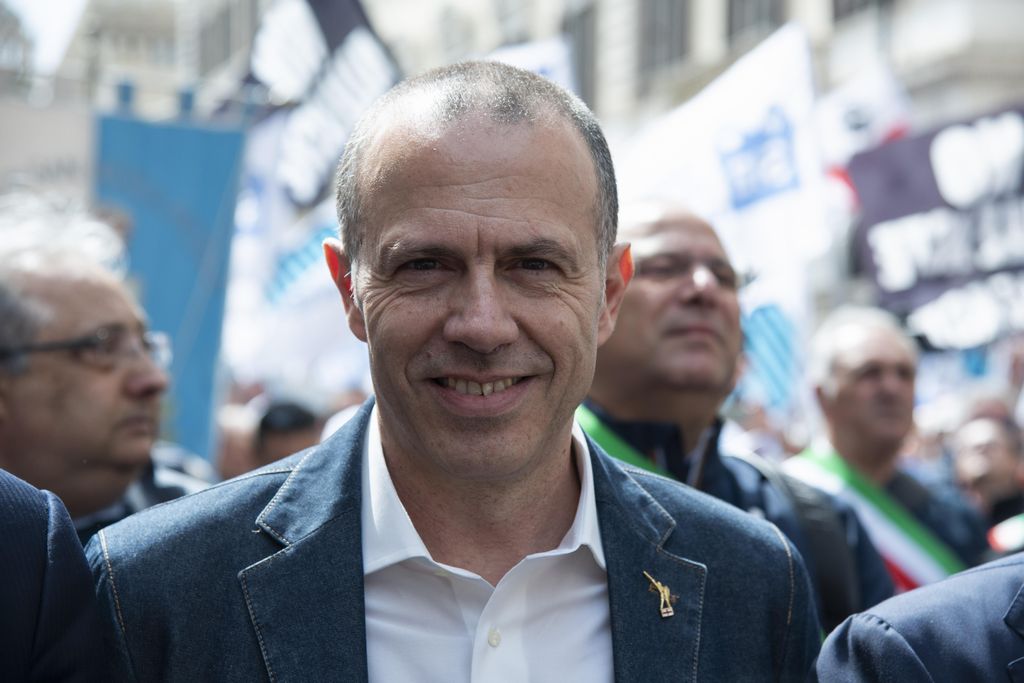 Difesa Ue, Romeo: qualcuno vuole risanare economia a spese nostre