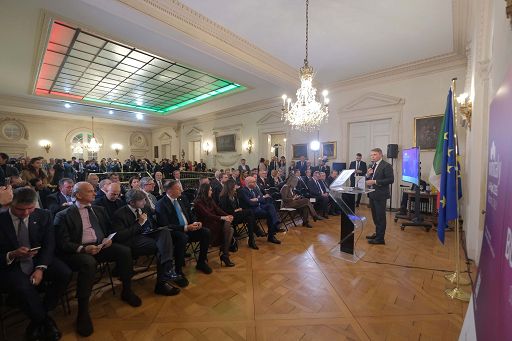 Vino, le istituzioni unite su Vinitaly alla “preview” a Bruxelles