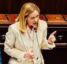 Ancora polemica su Ventotene, un caso parole (smentite) Meloni