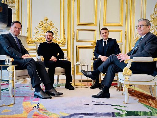 Ucraina, Rutte (Nato) posta la foto con Starmer, Macron e Zelensky