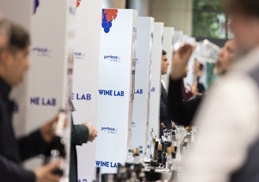 ”Wine Lab” di Partesa riparte da Roma: Il 31 marzo a Officine Farneto