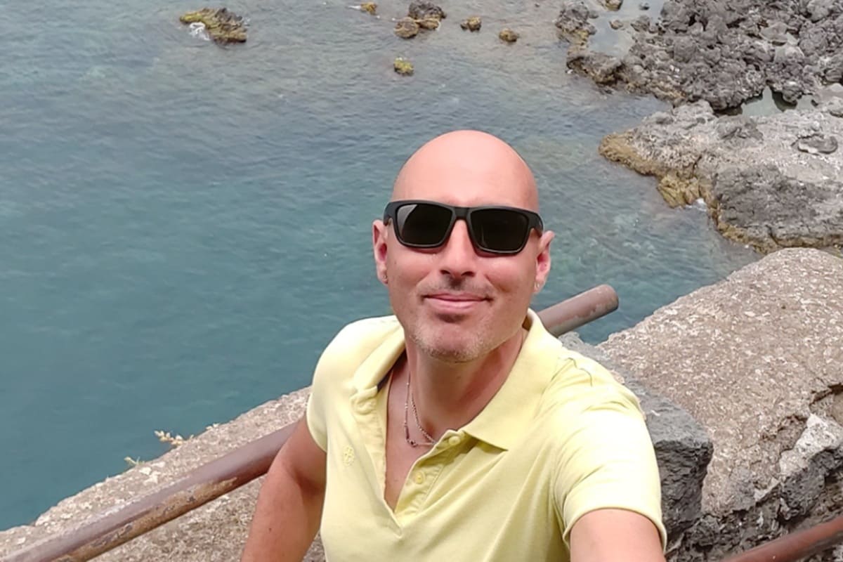 Tragico scontro tra moto sulla A20, la vittima dell’incidente è Fabio Frisone: “Amico leale”