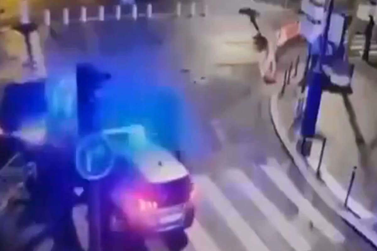 VIDEO | Spaventoso incidente dopo inseguimento a folle velocità: 13 feriti a Parigi