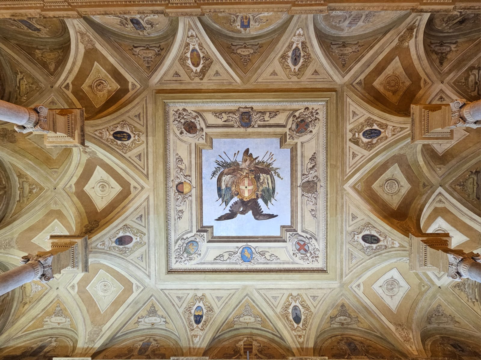 FOTO | Ecco come sarà la nuova stazione centrale di Palermo: i lavori e il restauro degli affreschi FOTO | Ecco come sarà la nuova stazione centrale di Palermo: i lavori e il restauro degli affreschi