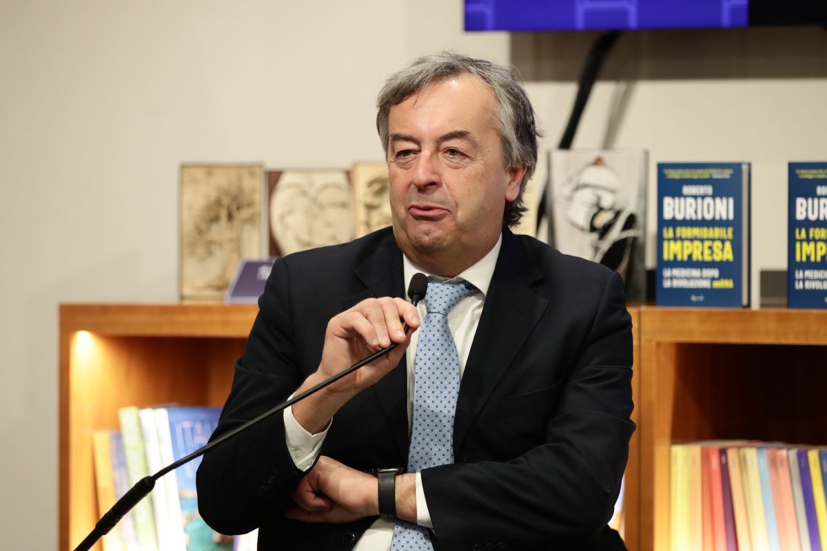 Latte crudo, Burioni: “Berlo è molto pericoloso, ecco perché…”