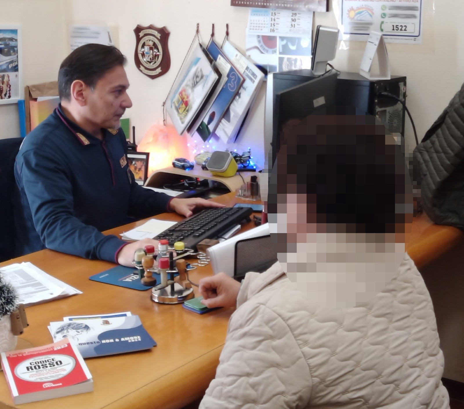 Tenta di aggredire l’ex nonostante il divieto di avvicinamento, un arresto ad Acireale