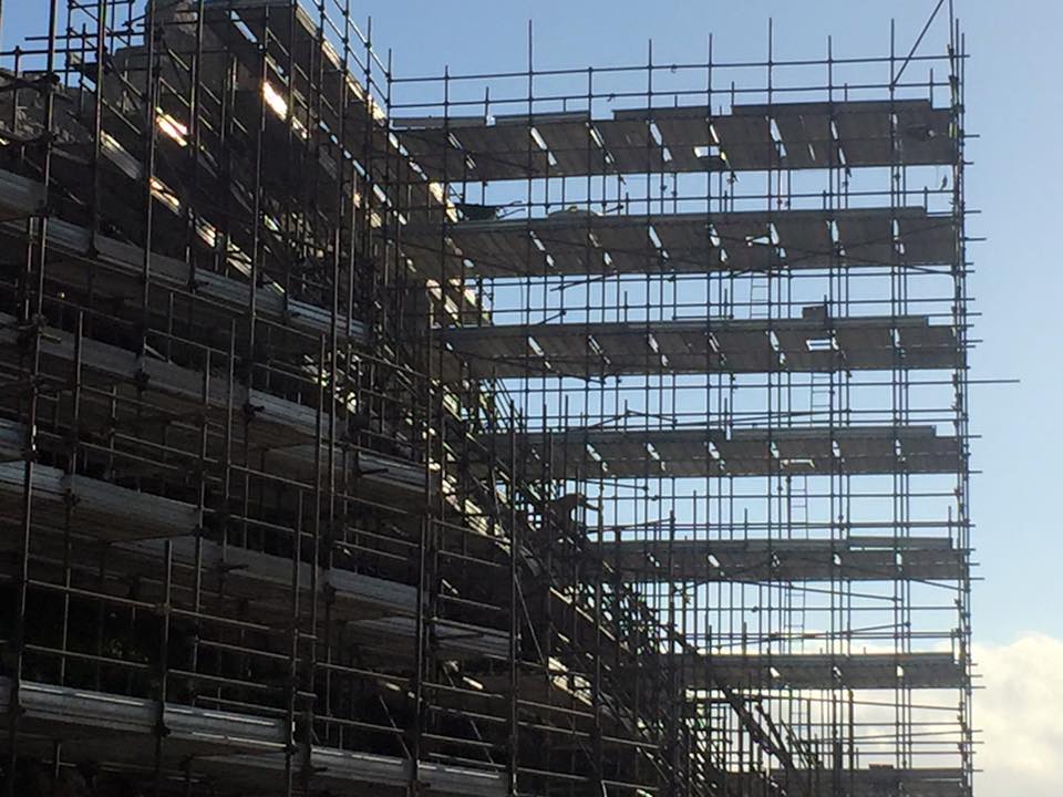 Cosa nostra, l’imprenditore dei ponteggi accusato di essere in rapporti con le cosche: “Non solo una vittima del pizzo”