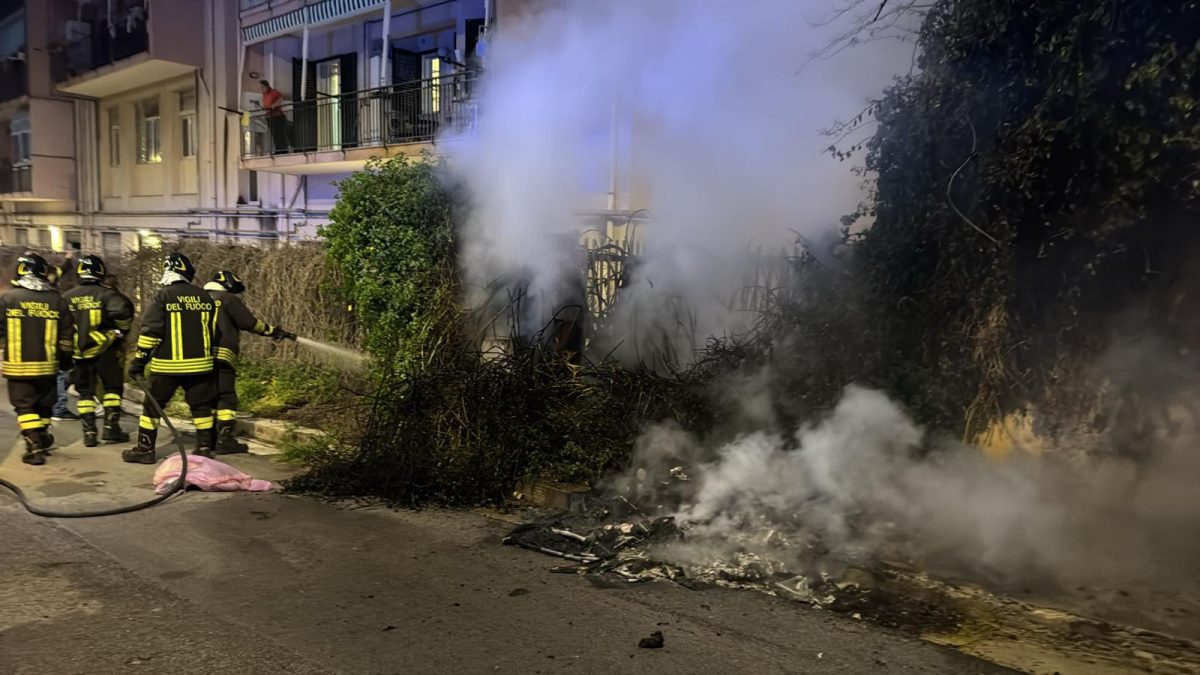 Bagheria, incendio e altre segnalazioni: intervento dei Vigili del fuoco