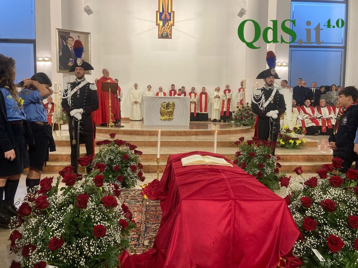 FOTO E VIDEO | Tra preghiera e commozione, il corpo di Rosario Livatino traslato nella chiesa di Santa Chiara a Canicattì