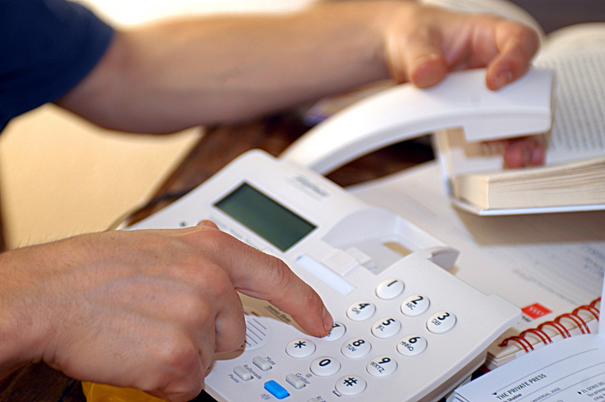 Sciopero telecomunicazioni: lavoratori in piazza per rinnovo del contratto e parità salariale