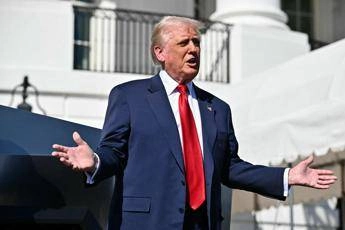 Dazi, Trump aperto ad accordi “ma dopo il 2 aprile”. E annuncia tariffe su farmaci