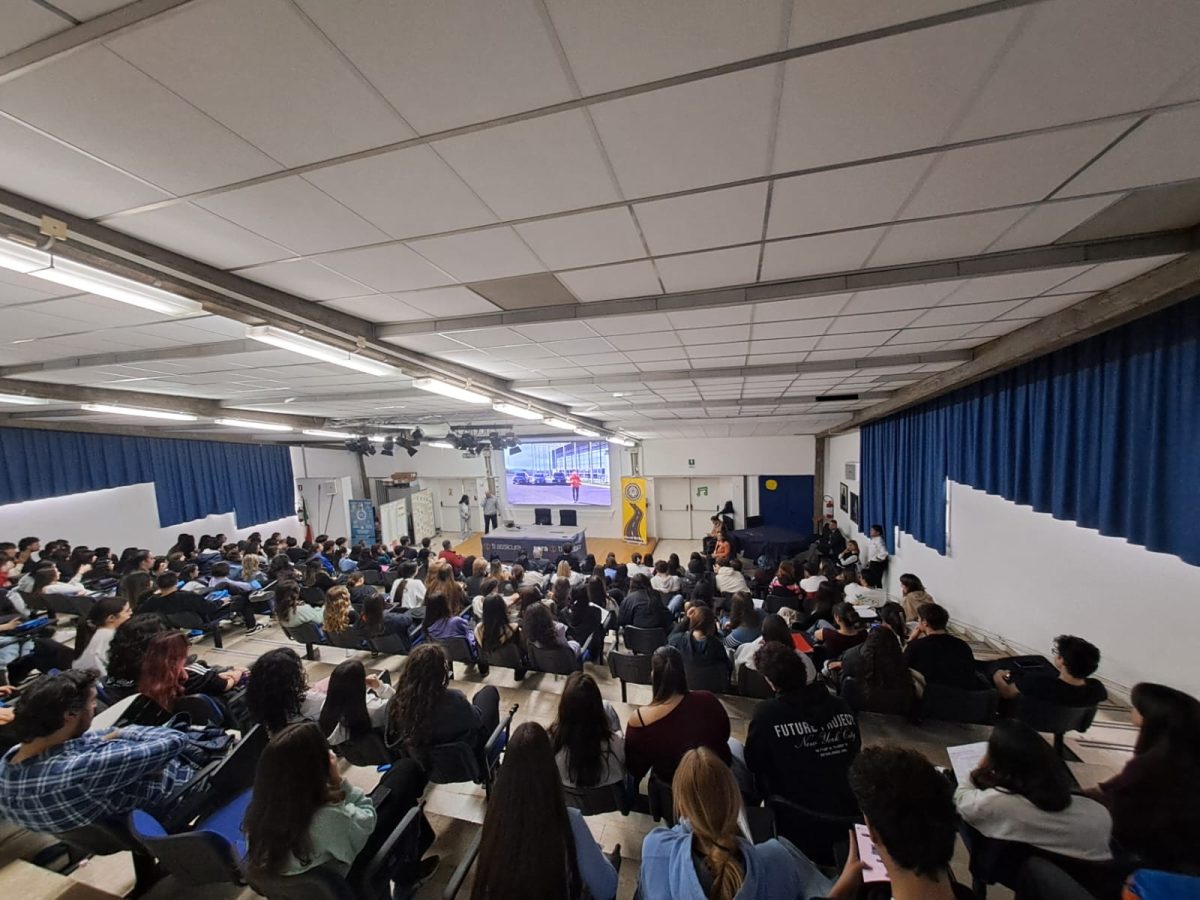 Catania, Automobile Club e Sara Assicurazioni in cattedra al Liceo Lombardo Radice per una guida sicura e responsabile