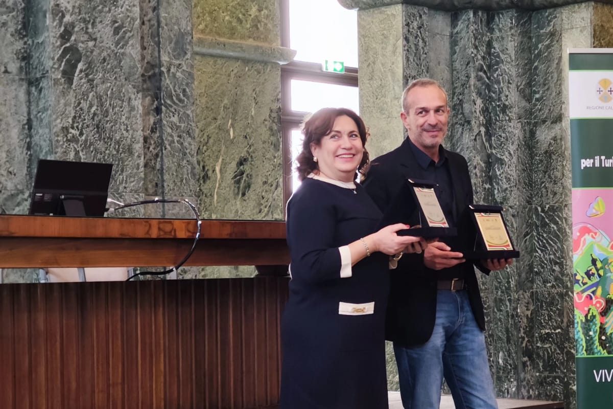 Calabria e Sicilia unite su turismo e settore enogastronomico: siglato gemellaggio fra ITS Albatros e Elaia Calabria Calabria e Sicilia unite su turismo e settore enogastronomico: siglato gemellaggio fra ITS Albatros e Elaia Calabria