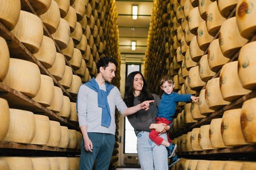 12-13 aprile Caseifici Aperti a scoperta Parmigiano Reggiano Dop