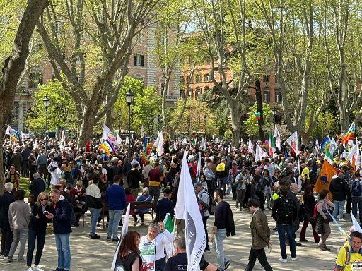 M5S, al via raduno contro riarmo. Conte chiama in piazza “popolo pace”