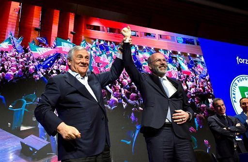 Tajani riunisce Fi e avvisa Salvini: non accetteremo derive anti-Ue