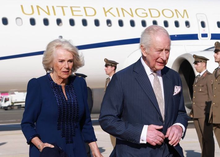 Oggi Crosetto accompagna re Carlo e Camilla all’Altare della Patria