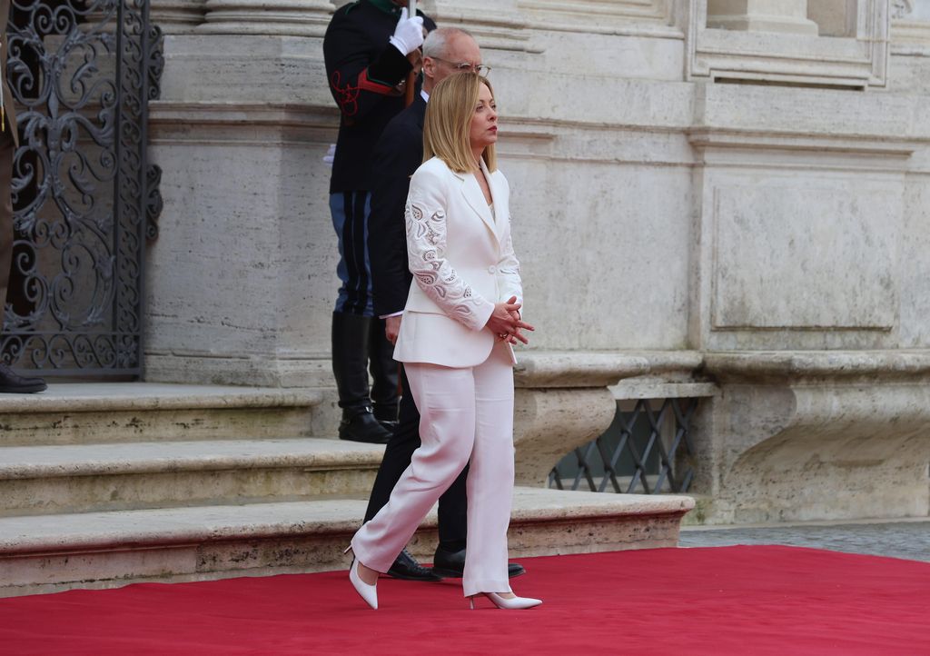 Meloni prepara l’incontro con Trump, imbarazzo per le parole del tycoon