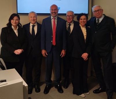 Ryanair apre a turismo organizzato, accordo con agenzie di viaggio