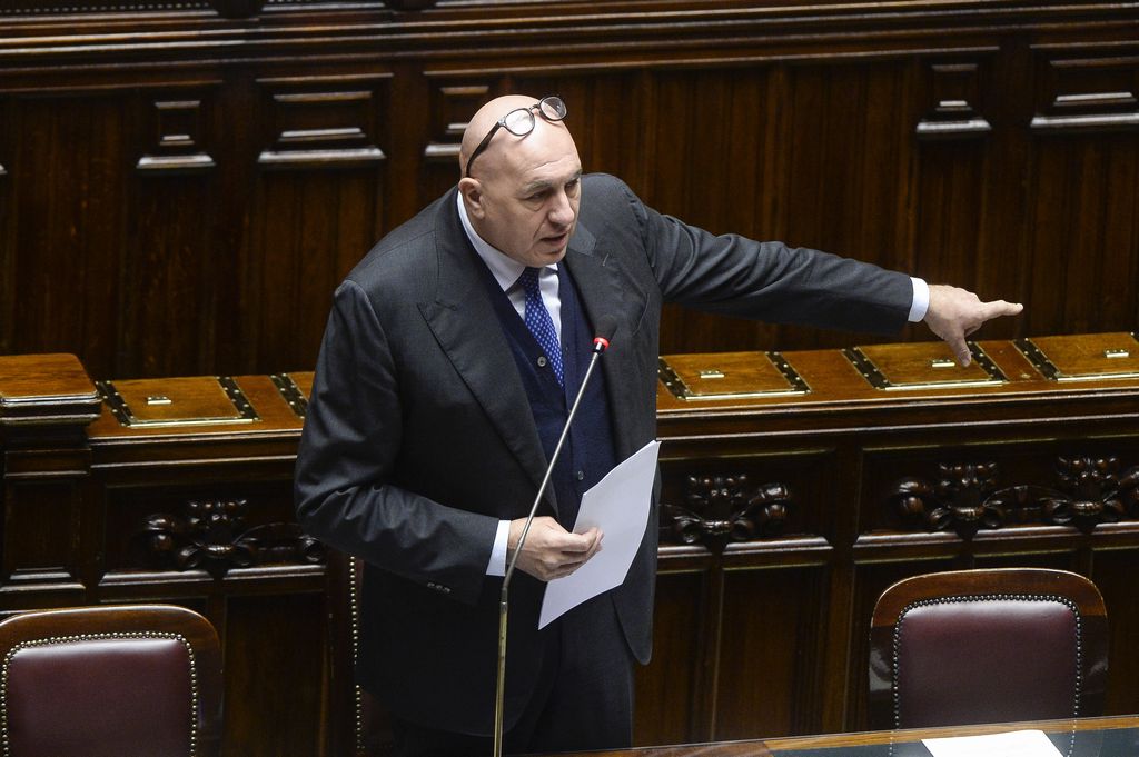 Pro-Pal a Milano, Crosetto: si alimenta odio, clima pericolosissimo