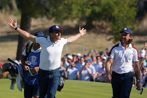 Golf, Masters da leggenda: McIlroy completa lo Slam