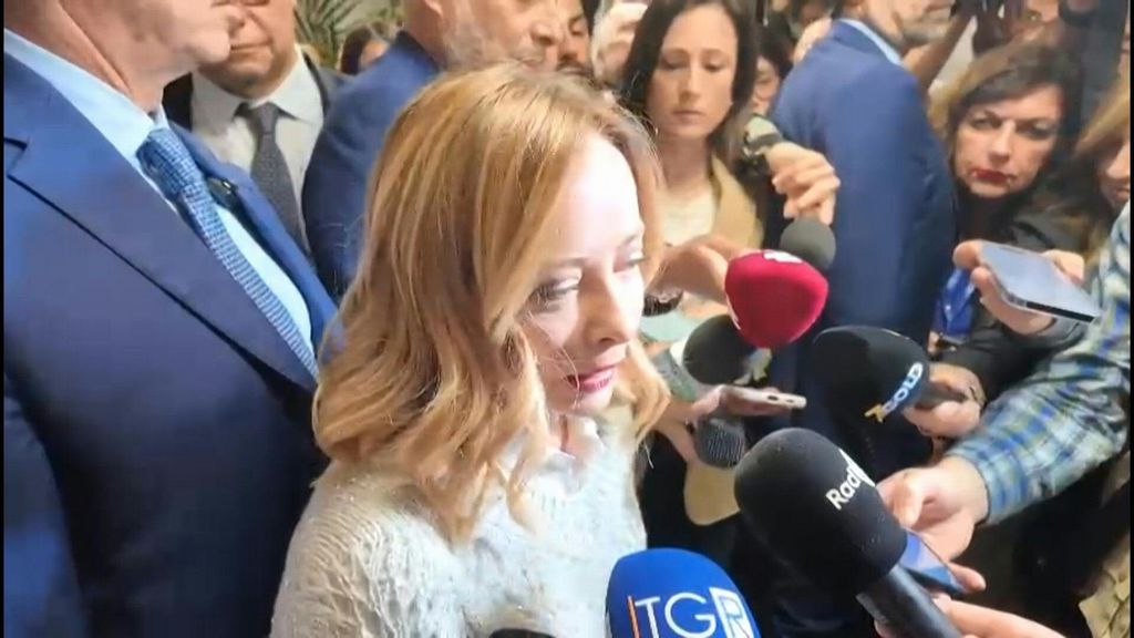 Meloni alla Casa Bianca: sono qui per accordo e capire se Trump incontrerà Ue