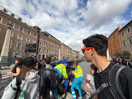 Papa, via della Conciliazione con i maxischermi