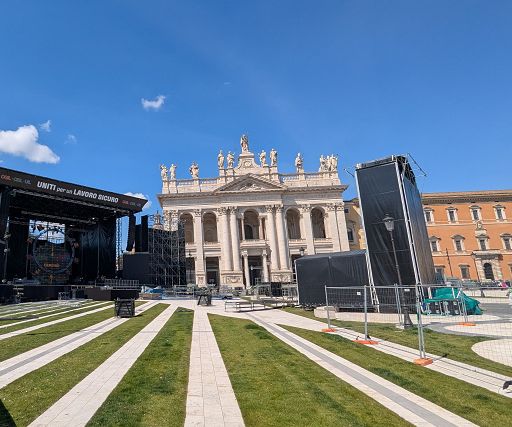 Lucio Corsi, Elodie e Achille Lauro sul palco del Primo maggio