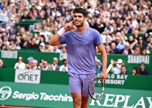 Tennis, Musetti batte ancora Tsitsipas, è agli ottavi a Madrid