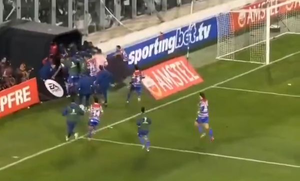 VIDEO | Tragedia in Copa Libertadores: morti due tifosi nel pre-partita