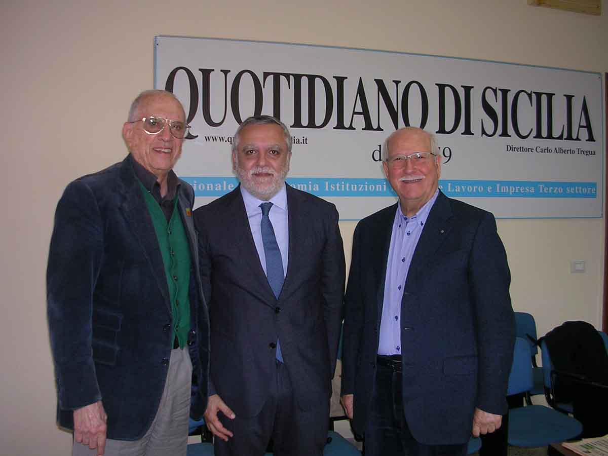 Corecom: “Il mondo della comunicazione tra rischi e regole da rispettare”