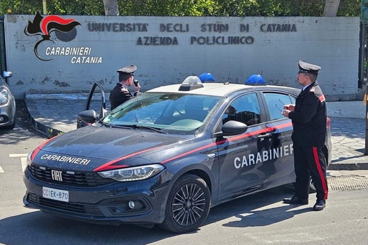 Violenta aggressione, calci e pugni ai sanitari Policlinico di Catania: 18enne in carcere