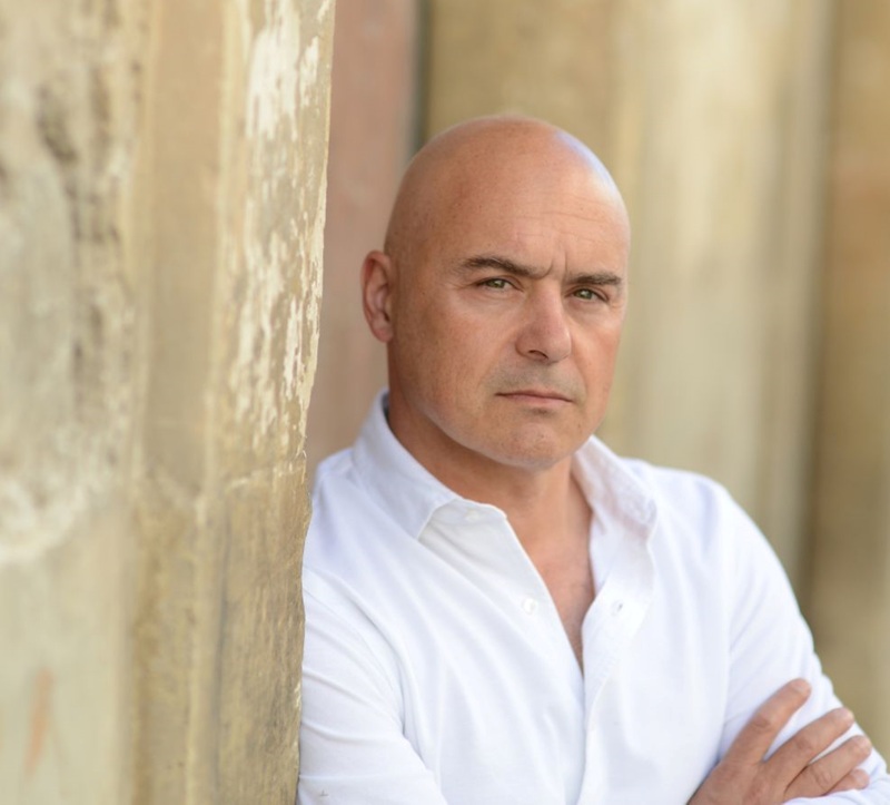Luca Zingaretti, da Montalbano al debutto in regia. “Se desideri raccontare una storia, ci devi provare”
