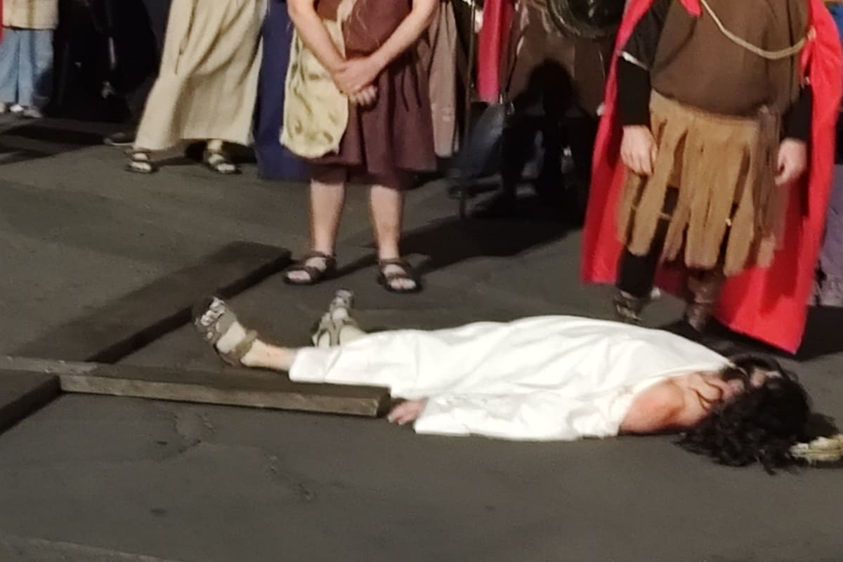 Via Crucis vivente di San Pietro Clarenza 2025 - foto qds