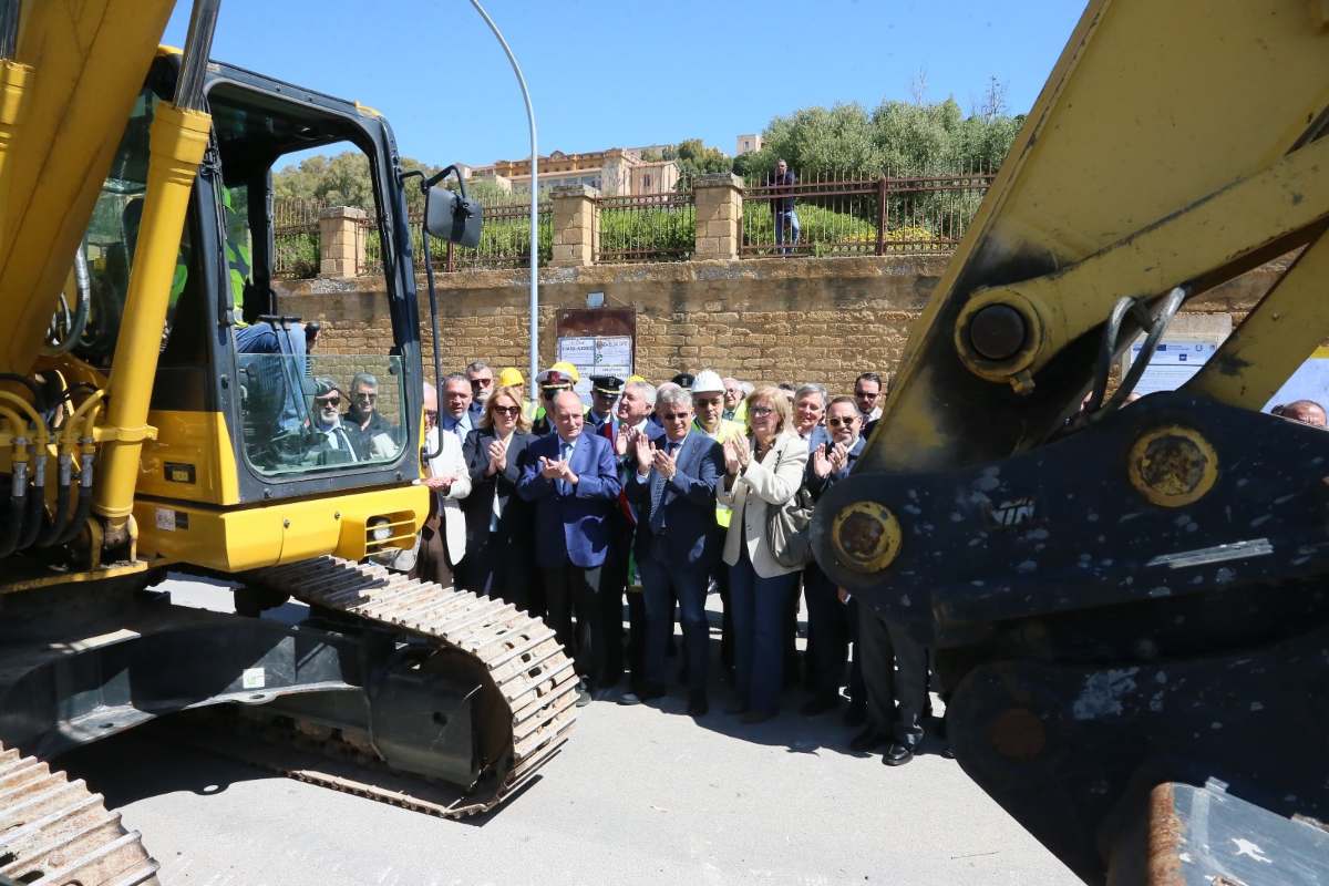 FOTO | Al via i lavori della rete idrica ad Agrigento, Schifani: “Promessa mantenuta nell’anno di Capitale della cultura”