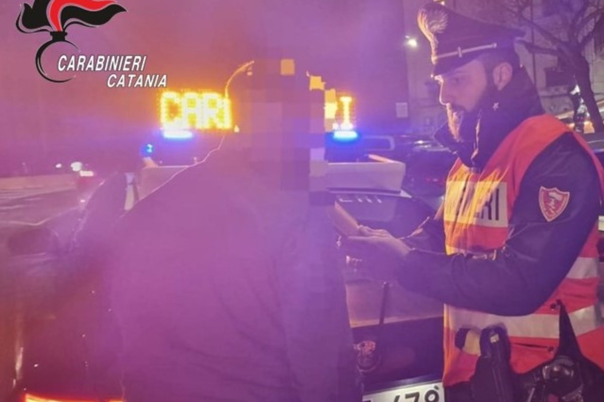 Alla guida ubriaco a Motta Sant’Anastasia: 26enne denunciato e patente ritirata